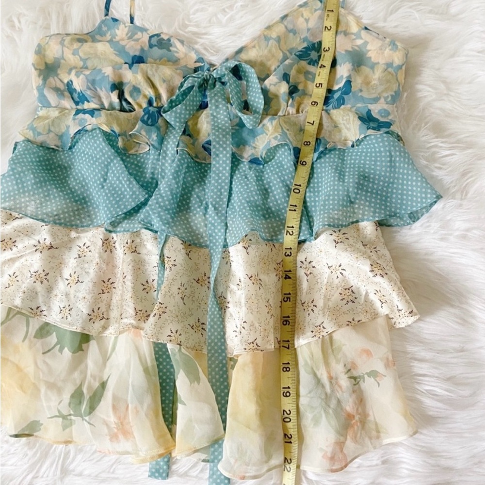 The Limited Blue and Cream Floral top - Picture 3 of 4